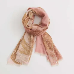 Cashmere Square Royal Garden Eden