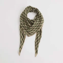 Kite Scarf Silk Cashmere Scale